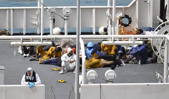Inmigrantes rescatados Italia EFE