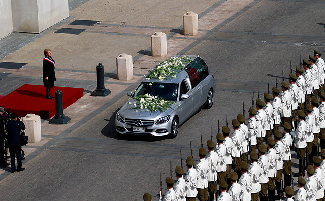 Bachelet cortejo fúnebre Aylwin A1