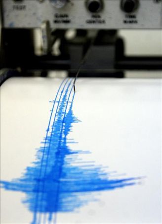 temblor-centro-sismografo31 (1)