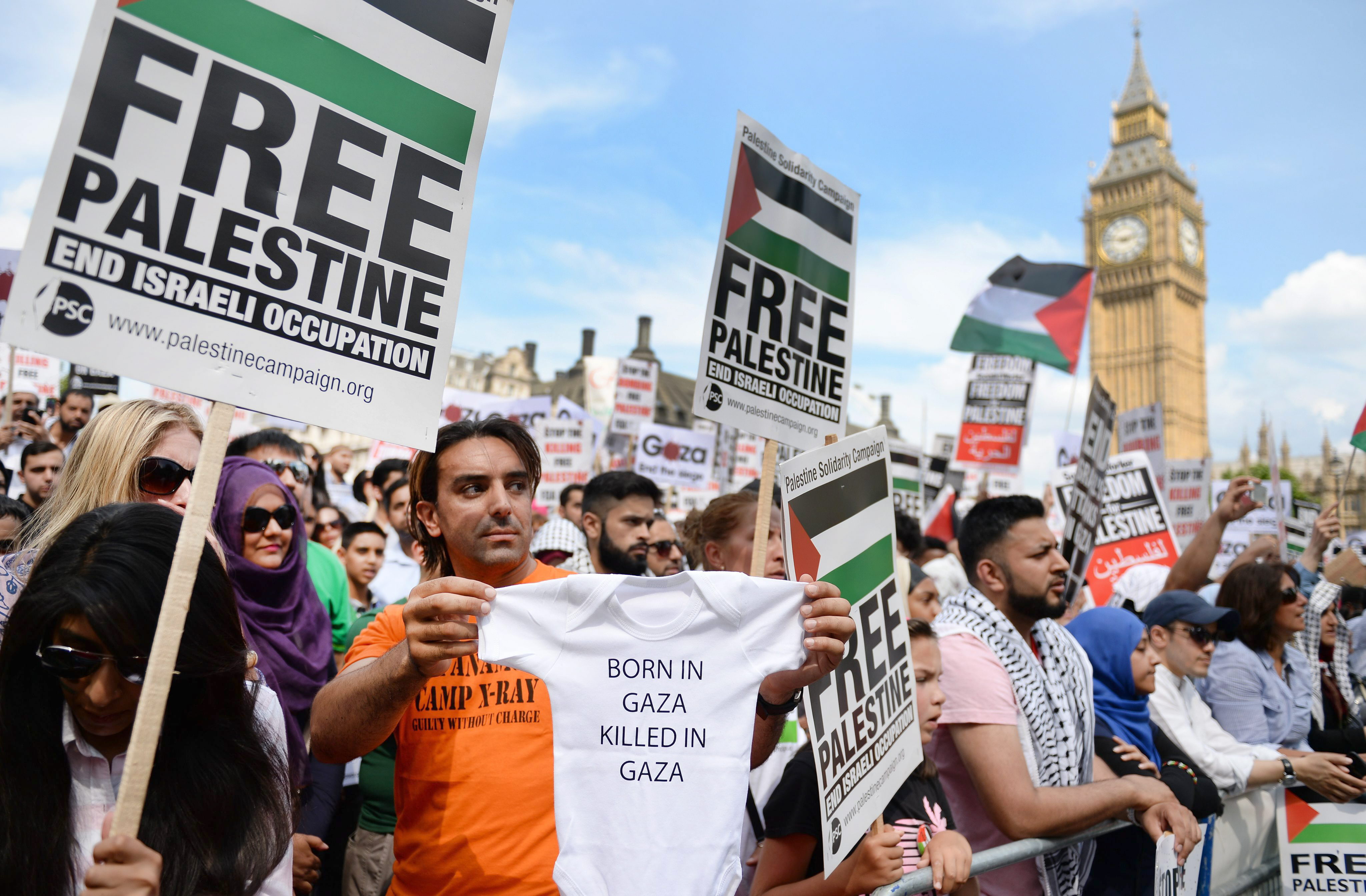 Protests in London against violence in Gaza