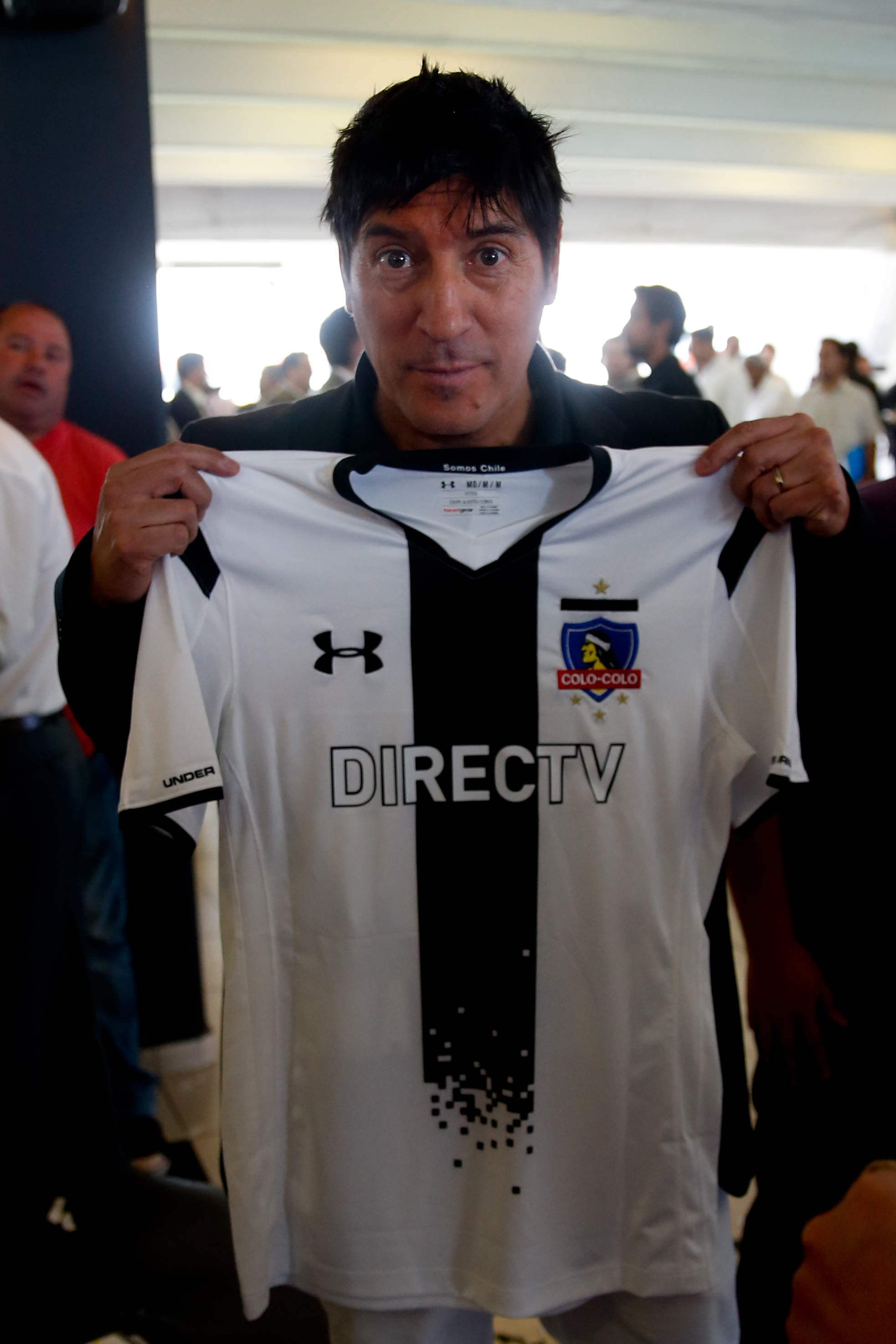 Presentacin Camiseta Colo Colo 2015