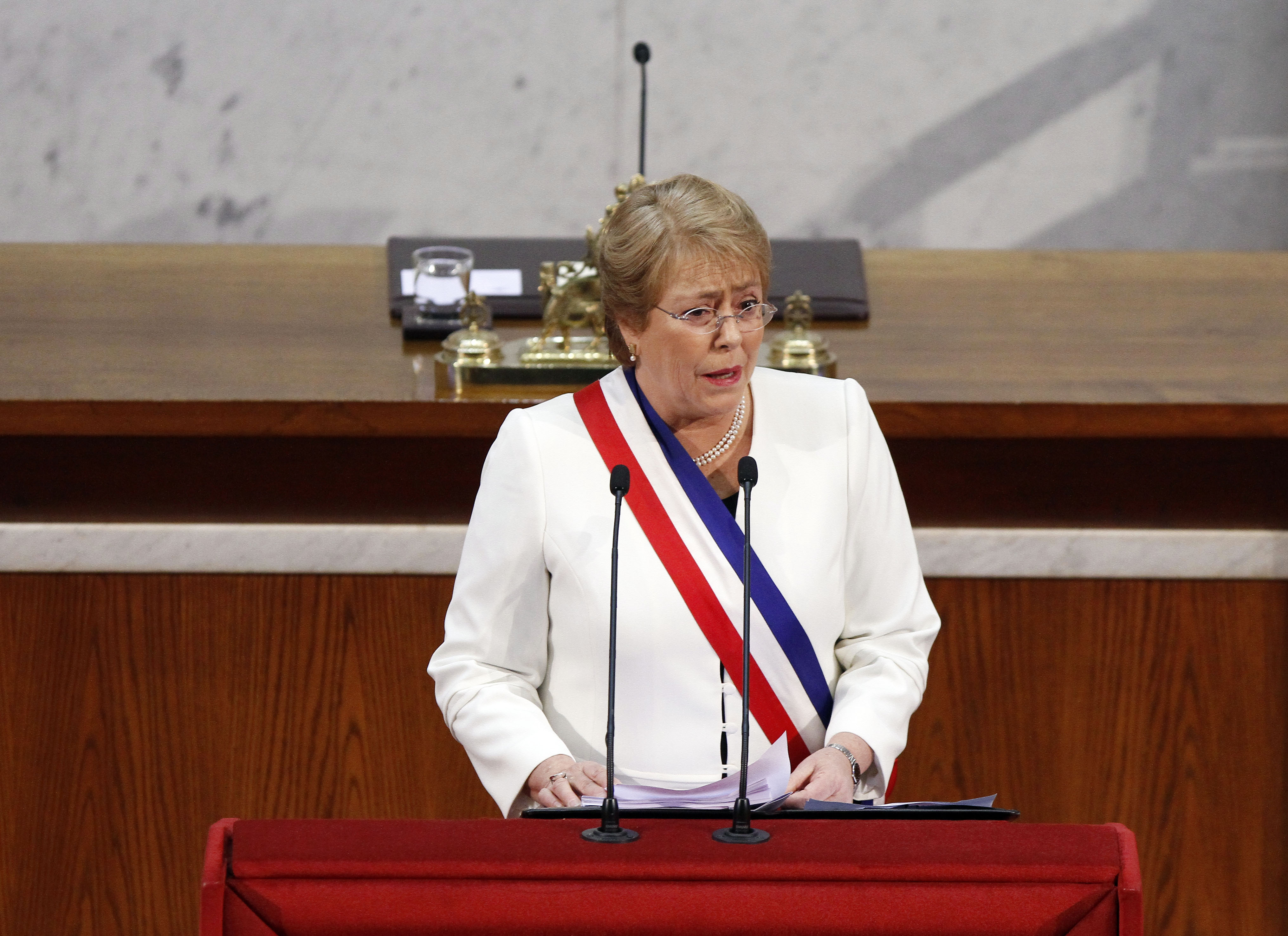 21 de Mayo de 2015/VALPARAISO La presidenta, Michelle Bachelet, realiza su segunda Cuenta Pública al país y ante la Sesión del Congreso Pleno en el salón plenario del Congreso Nacional  FOTO:RODRIGO SÀENZ/AGENCIAUNO