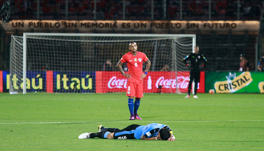 Chile vs Uruguay 2016 A1 3