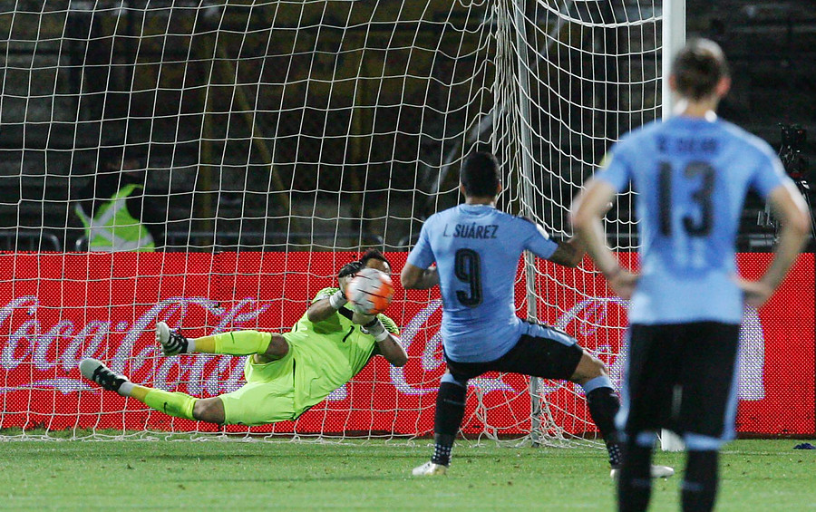 Chile vs Uruguay 2016 A1 9