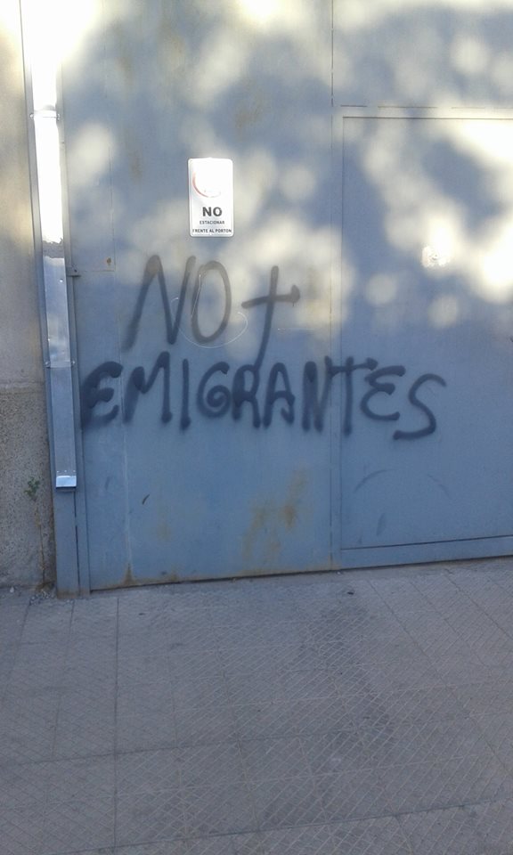 no mas emigrantes-fb