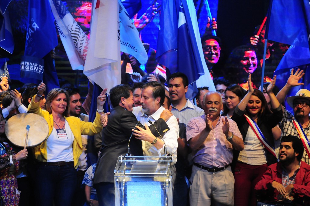 Proclamación del partido radical al senador Alejandro Guillier