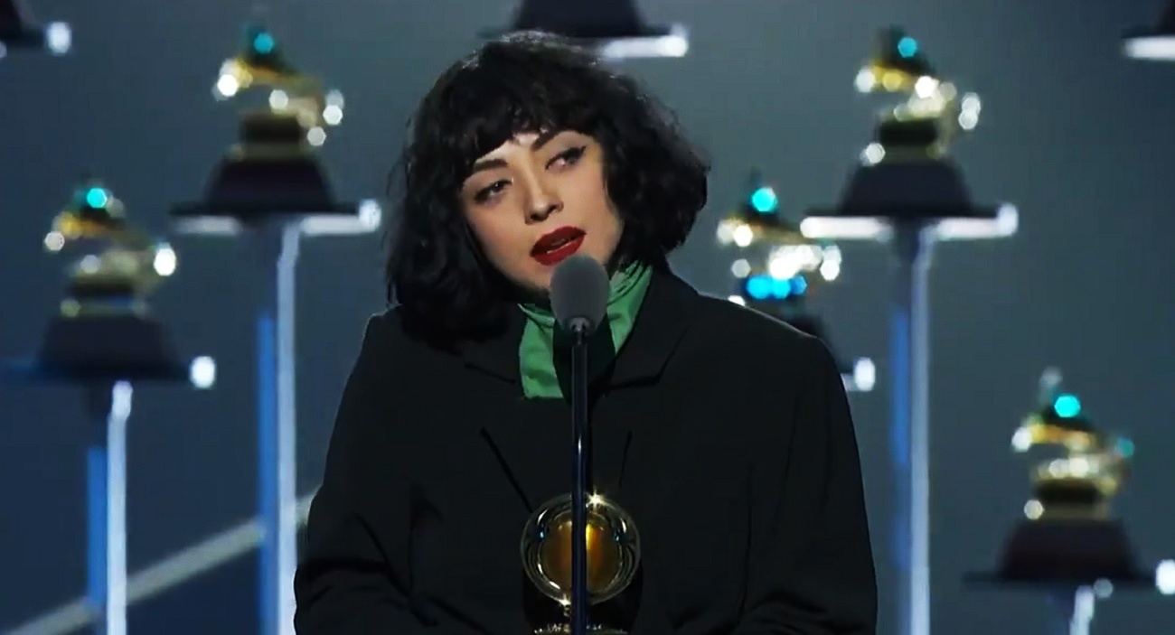 [Video] “Chile, me dueles por dentro”: El ovacionado discurso de Mon Laferte al momento de ganar el Grammy