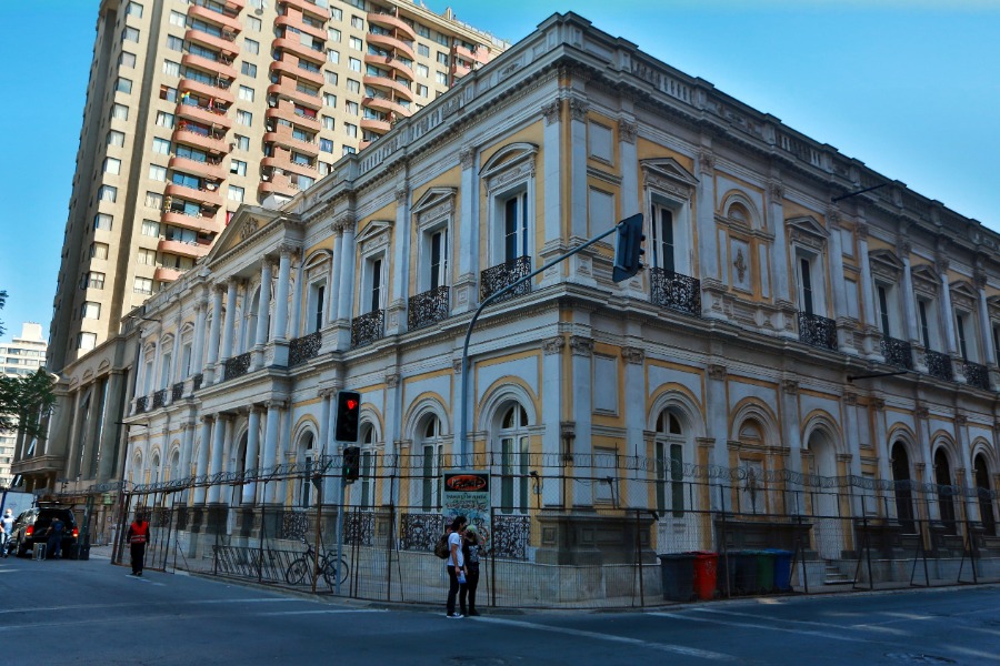 Imágenes del Palacio Pereira el cual fue restaurado y será la proxima sede para la Convención Constitucional. Foto: Agencia Uno.