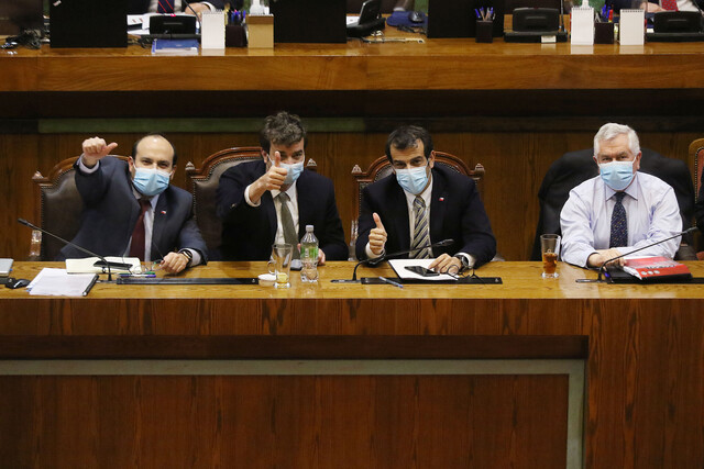 Ministros tras la aprobación en la Cámara del Estado de Excepcion Constitucional de Catastrofe por la pandemia del Coronavirus.