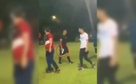 Árbitro sacó una pistola para defenderse en un partido de fútbol