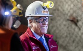 Piñera reivindica licitación del litio y promete agregarle valor en Chile